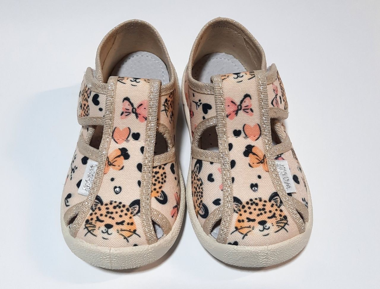 0-04-0a-09184fc720e420ad5327b0a4a2a984452439ce30a12dff203b3f851f8d42b22f_dbd6a4dc82a6ff16